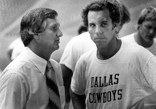 Clint Longley was heard insulting Drew Pearson during training camp in 1976.

When Staubach interjected to tell him to cool down, Longley landed a sucker punch, leaving him with a nasty gash that required stitches.

#dallascowboyslegends #dallascowboys