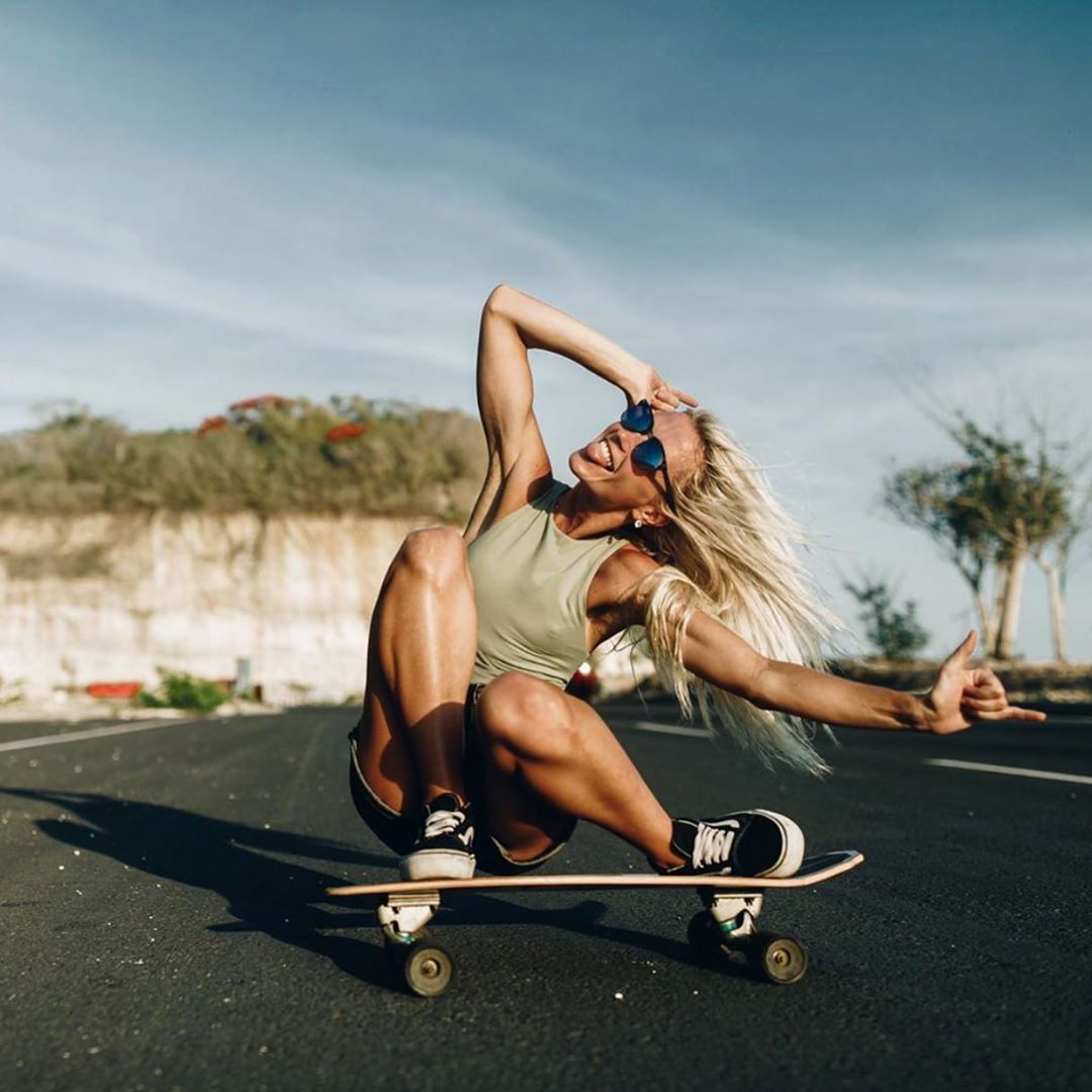 What's a new adventure you'd like to embark on this year?
.
The year has only begun, so take heart and keep grinding!
.
#boostedboards #longboard #summer #seattle
