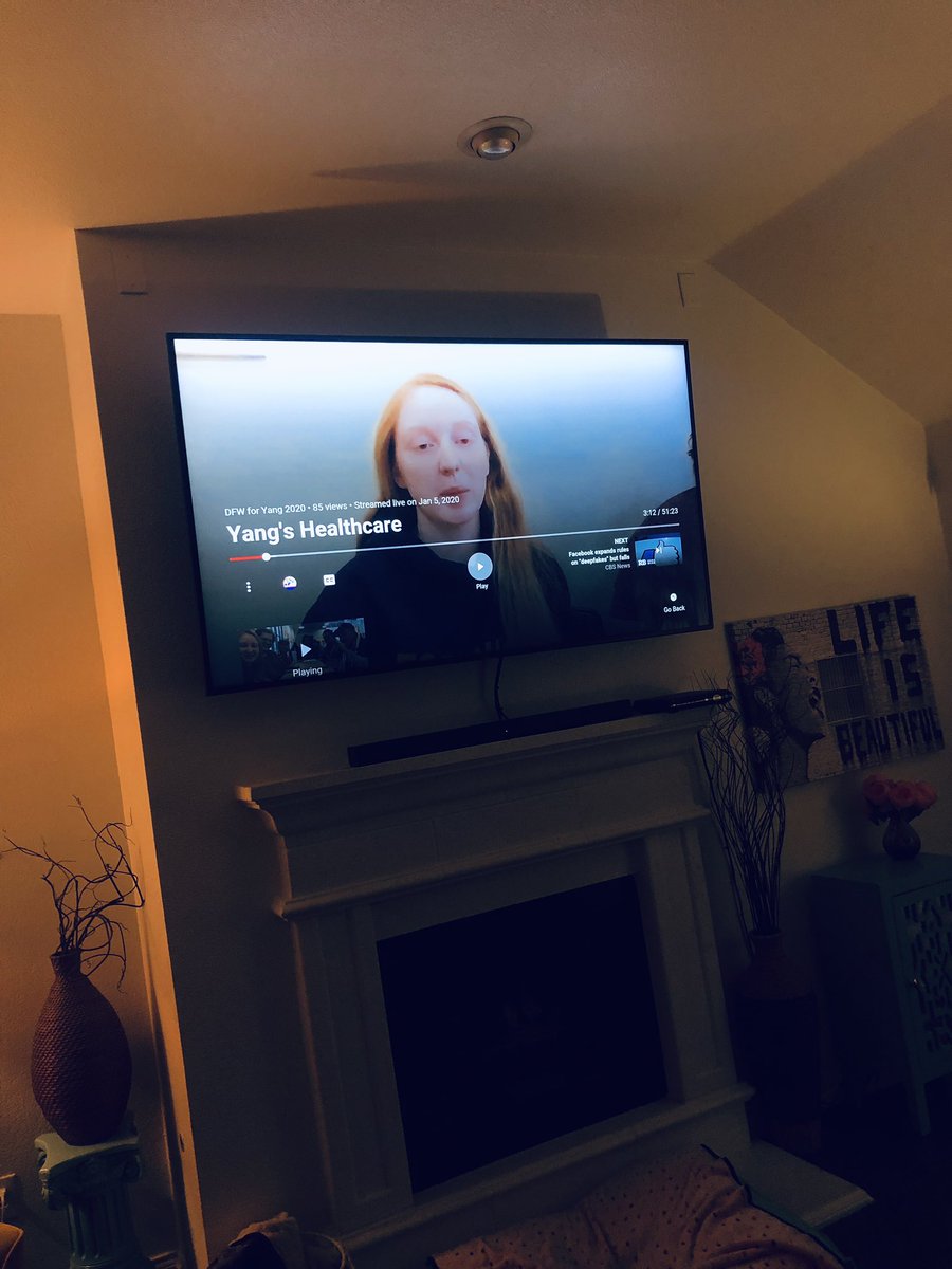 wheatyb's tweet photo. Things I watch when @YenstantReplay stops by. π #undecided2020 https://t.co/EAwyc7arZO