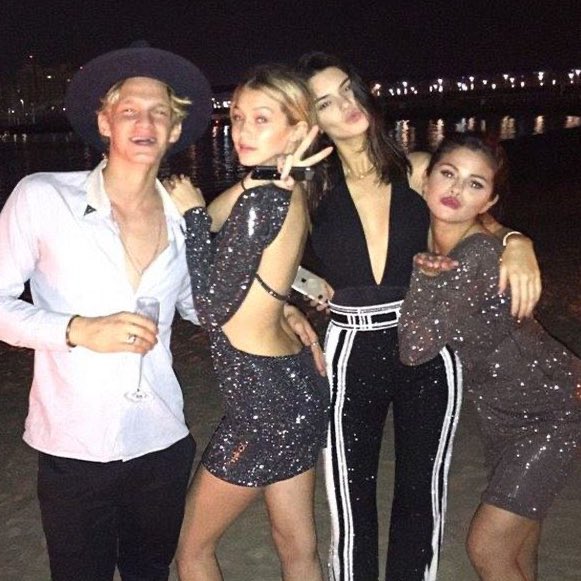 while we are talking about kendall jenner let’s not forget the dubai rumors. yeah back in 2014 selena, gigi and kendall went to dubai to celebrate new years, and there was rumors of kendall and gigi took selena to dubai so hailey can spend new years with justin