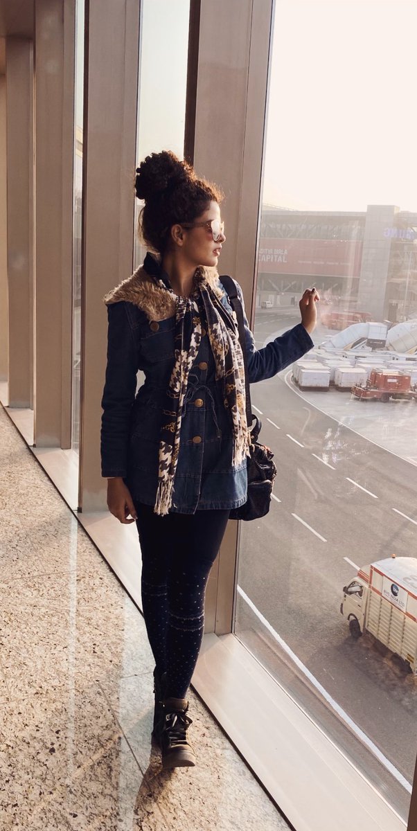 palakmuchhal3's tweet photo. Wherever you go,
go with all your heart!! ♥️✈️

#WanderLust https://t.co/KzHH3O5wMC