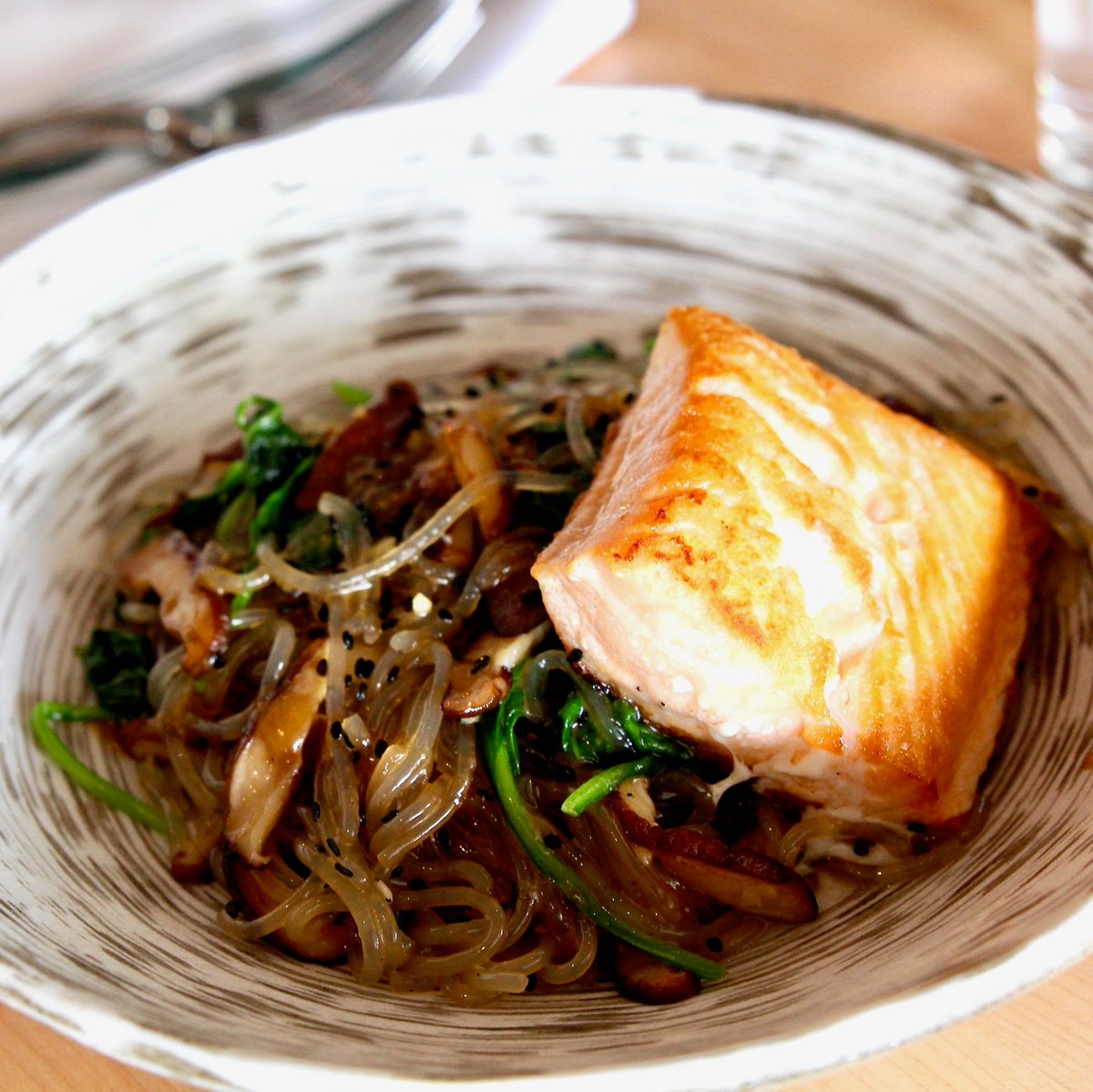 RosedaleKB's tweet photo. Salmon for you & for your favorite 'mini me' ππ»ββοΈ Kid's & Grown-Up salmons are #GlutenFree & #DairyFree
#rosedalekb #craveablerkb #healthyfood #salmon #sweetpotatonoodles #kidsmenu #comfortfood #eatlocal #keepaustineatin #eateratx #austin360eats #365thingsaustin #do512 #happykids https://t.co/iP6StJEZWN