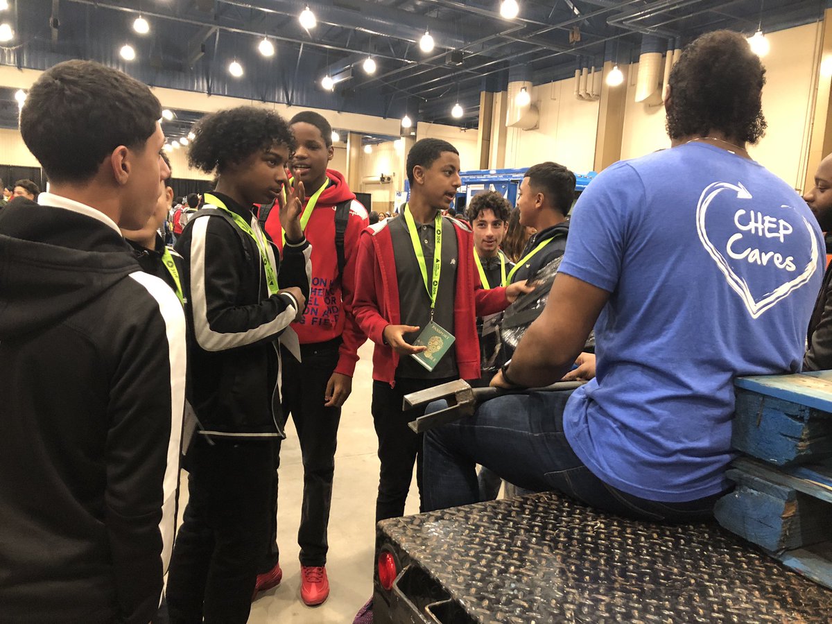 discovery_STEM's tweet photo. Helping our students get College and Career Ready at the JA Inspire field trip! #explorerready #sdocgoodtogreat #collegeandcareerready https://t.co/cLQHcHTeBv