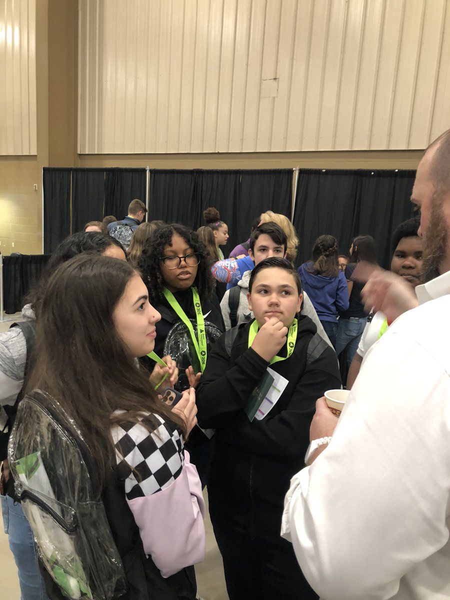discovery_STEM's tweet photo. Helping our students get College and Career Ready at the JA Inspire field trip! #explorerready #sdocgoodtogreat #collegeandcareerready https://t.co/cLQHcHTeBv