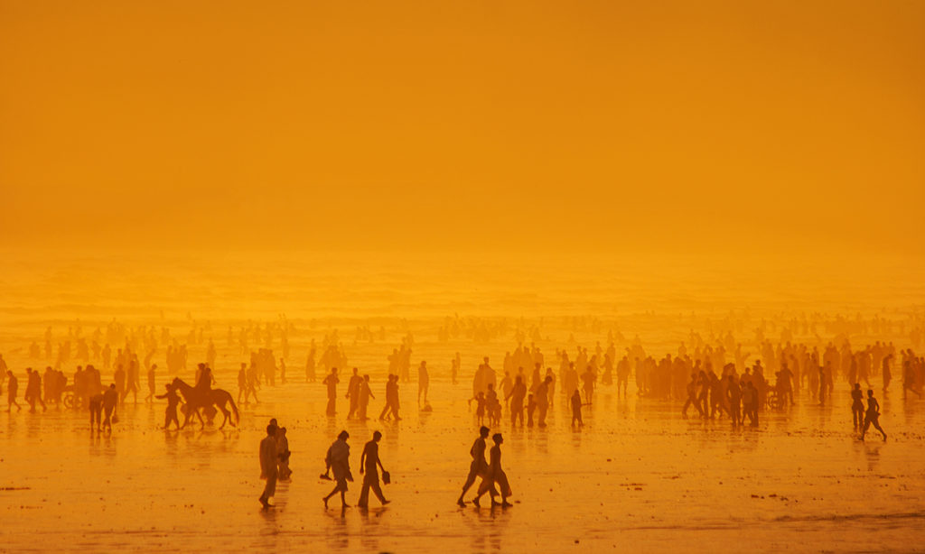 Last days on a dead Earth