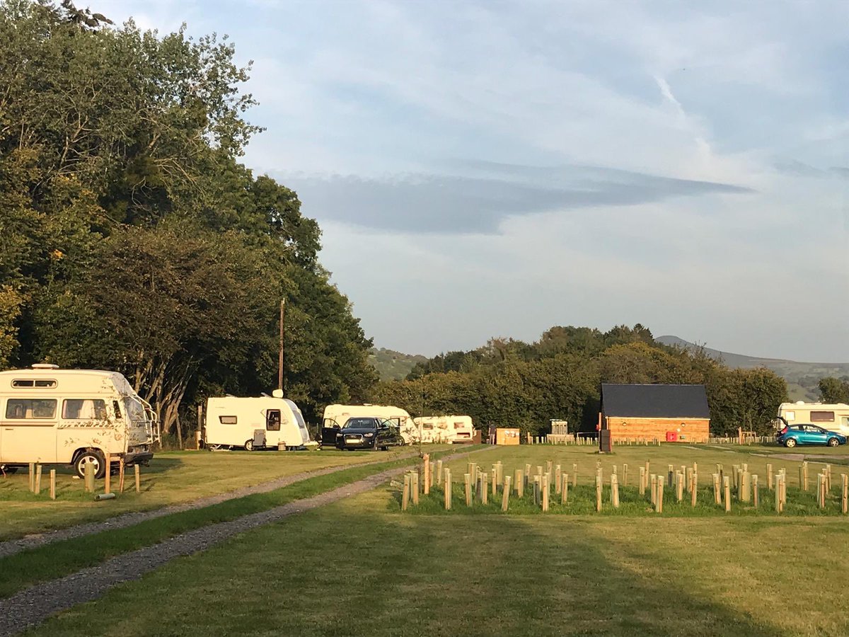 Glanusk Caravan Park tweet media
