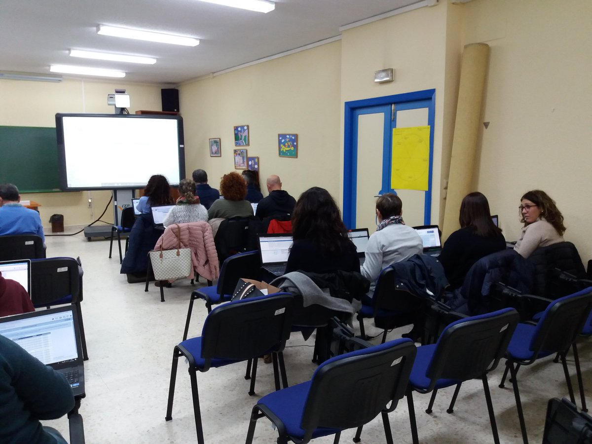 LauraMarPor's tweet photo. Varios centros de Almonte y Bollullos formándose en aplicaciones de movilidad: cuaderno del profesor, Ipasen, Iséneca con Alicia.
El @cepbollullos apuesta por formar a su profesorado en herramientas de la junta. https://t.co/pJdYS5Co68