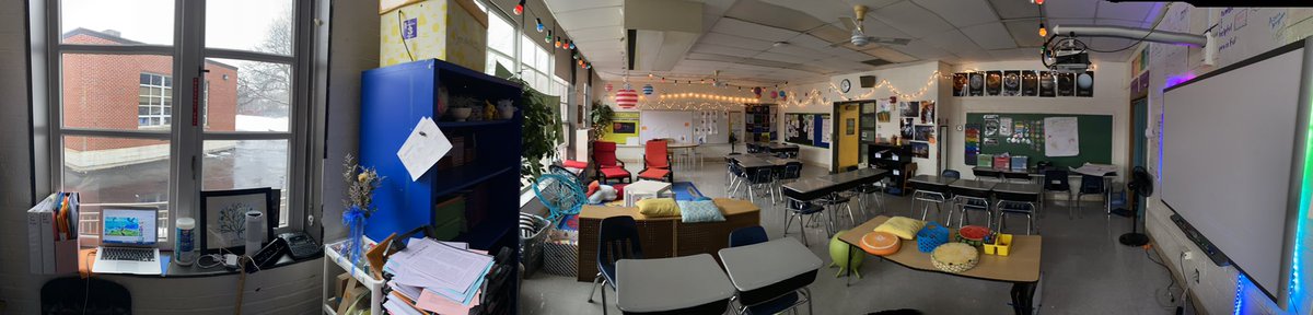 MsHanzelin's tweet photo. New classroom setup! Thank you @kaseidel111 for switching tables with me to allow for more flexible seating in my classroom! https://t.co/Go5oJ6QAst