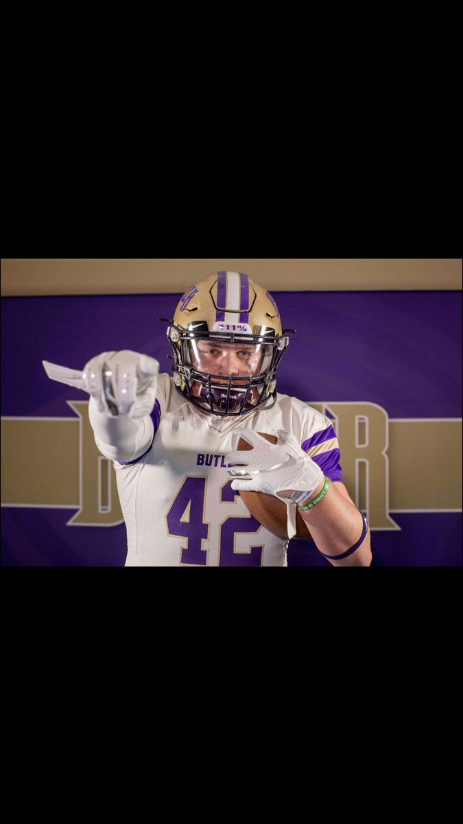 scootchiedean's tweet photo. BUCO BABY!! There is no place I’d rather be!🐻🐻 @CoachBVignery @ChaosTempo https://t.co/ijrjD1ax7X