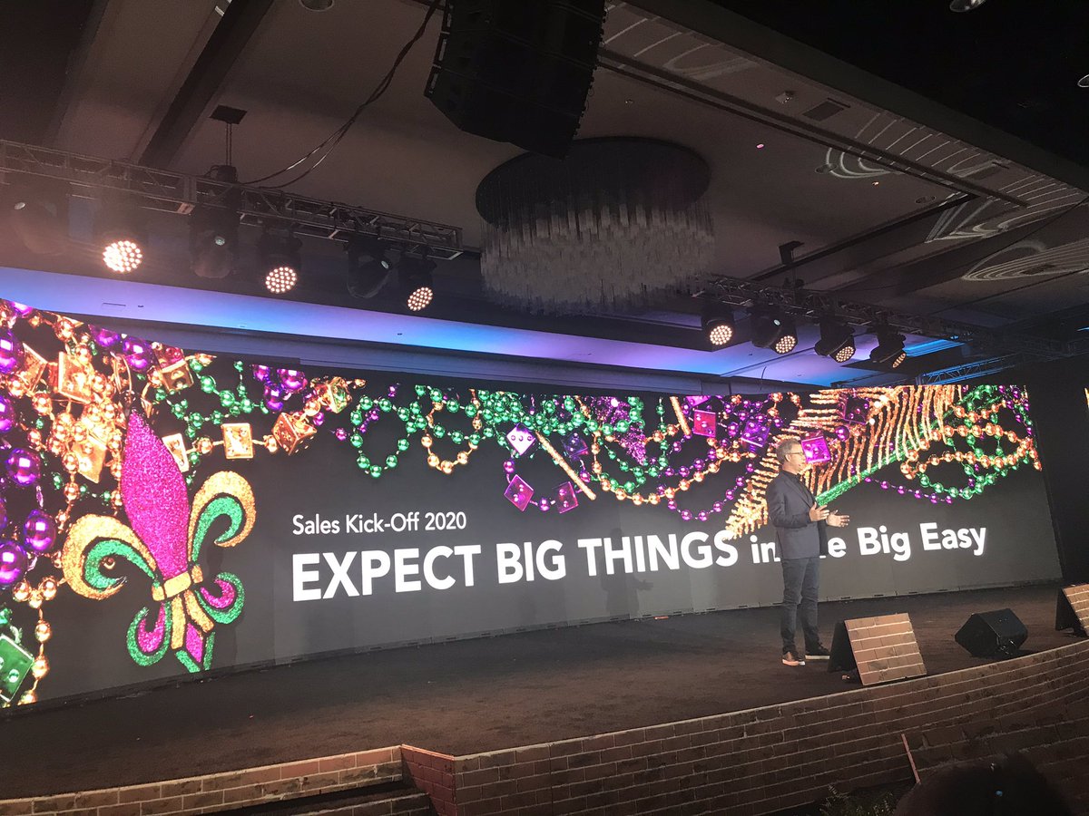 Christina Heller tweet media