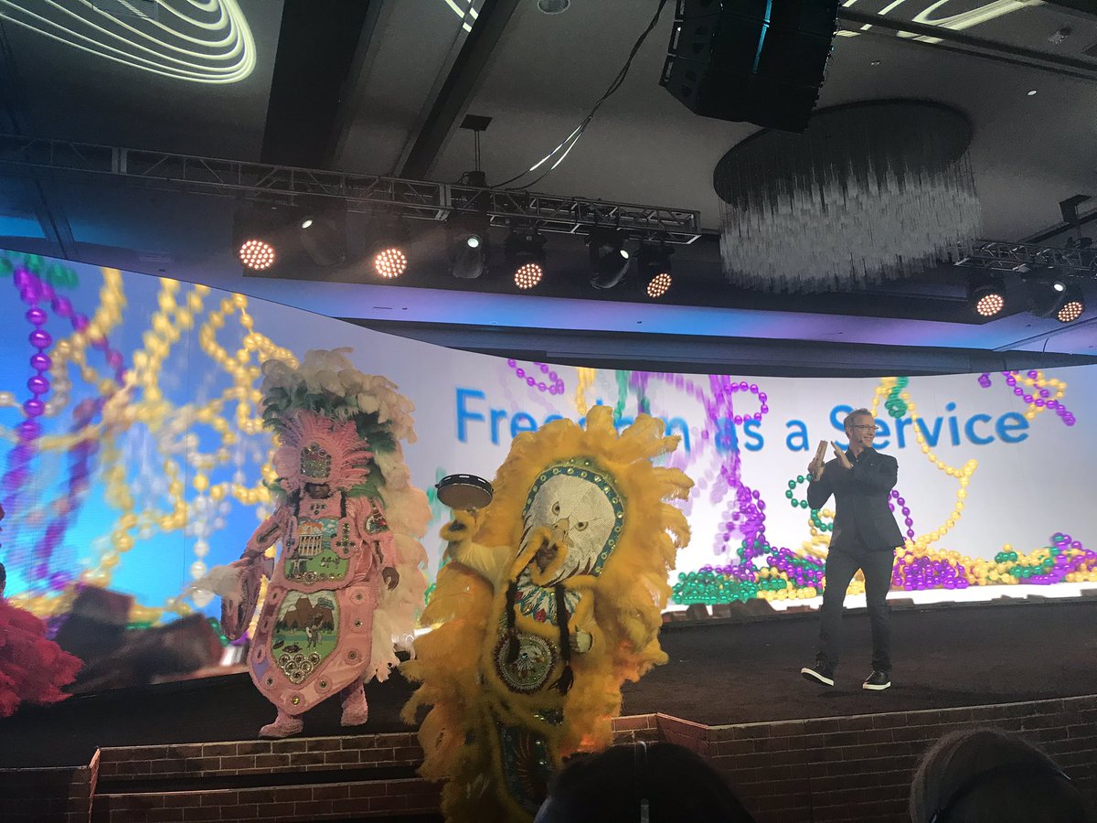 Christina Heller tweet media