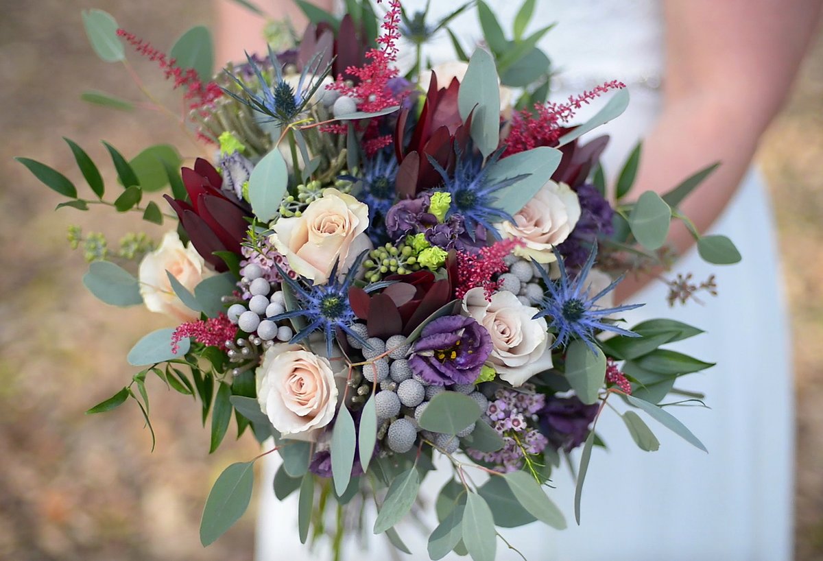 westmintmedia's tweet photo. We loved bride Elizabeth's unique bouquet! 
#NCwedding #CharlotteWedding #CharlotteWeddingVideographer #CharlotteWeddingVideography #NCweddingVideographer #NCWeddingVideography #AshevilleWedding #AshevilleWeddingVideographer #AshevilleWeddingVideography #BooneWedding #WNCwedding https://t.co/g6OvGLRClT
