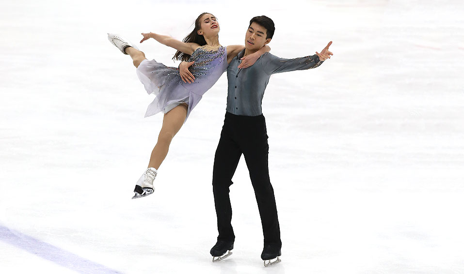 NoviIceArena's tweet photo. Congratulations to the #TeamNovi Junior #IceDancing teams of ๐๐ฏ๐จ๐ง๐ฅ๐๐ฒ ๐๐ ๐ฎ๐ฒ๐๐ง & ๐๐๐๐ฒ๐ฆ ๐๐จ๐ฅ๐๐ฌ๐ง๐ข๐ค on winning the gold medal and to ๐๐๐ญ๐๐ซ๐ข๐ง๐ ๐๐จ๐ฅ๐๐ค๐จ๐ฌ๐ญ๐ข๐ง & ๐๐๐๐๐ซ๐๐ฒ ๐๐ก๐๐ง on bringing home the silver medal from #USChamps20! ๐ฅ๐ฅ https://t.co/1KWDgoS7nu