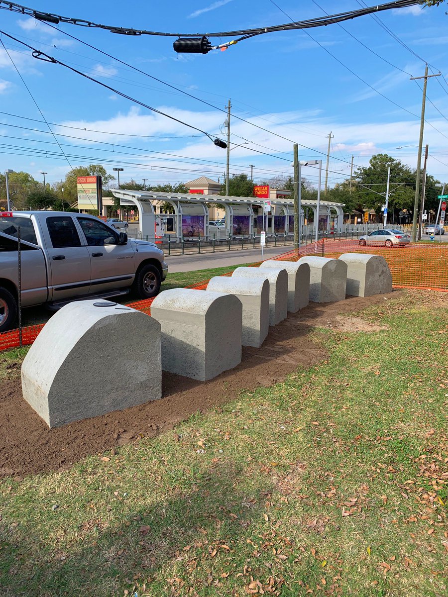 HouWilderness's tweet photo. The @GNMDistrict is creating a pollinator garden as part of a new park along a new metro line in Near Northside. The garden will provide a place for Monarchs to stop on their migration. We’re excited to see the park completed in 2020! #HoustonWilderness #TexasMFS https://t.co/dryiVYOZ4b