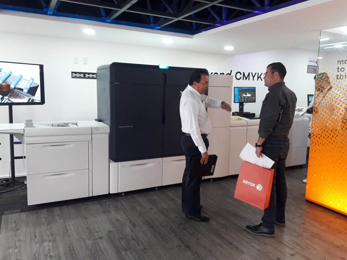 sdenlinea's tweet photo. No sólo lo imagines!!!
Ven a #ExpoSD y observa en vivo la espectacular prensa digital Iridesse, de @XeroxMexicana
📍Niños Héroes 2630
Jardines del Bosque
Guadalajara, Jalisco. https://t.co/XwJaezOtEL