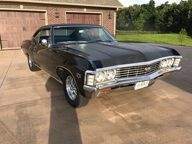 Chichi_Arinze's tweet image. THROWBACK THURSDAY!!! This is the gorgeous Triple-Black 1967 Chevrolet Impala SS427 .
•

It is Easily one of the rarest cars of its era and one of the most sought-after.
•
It’s available for sale!! #autogirl #throwbackthursday #vintagecars #lekkicardealers #lekkicars