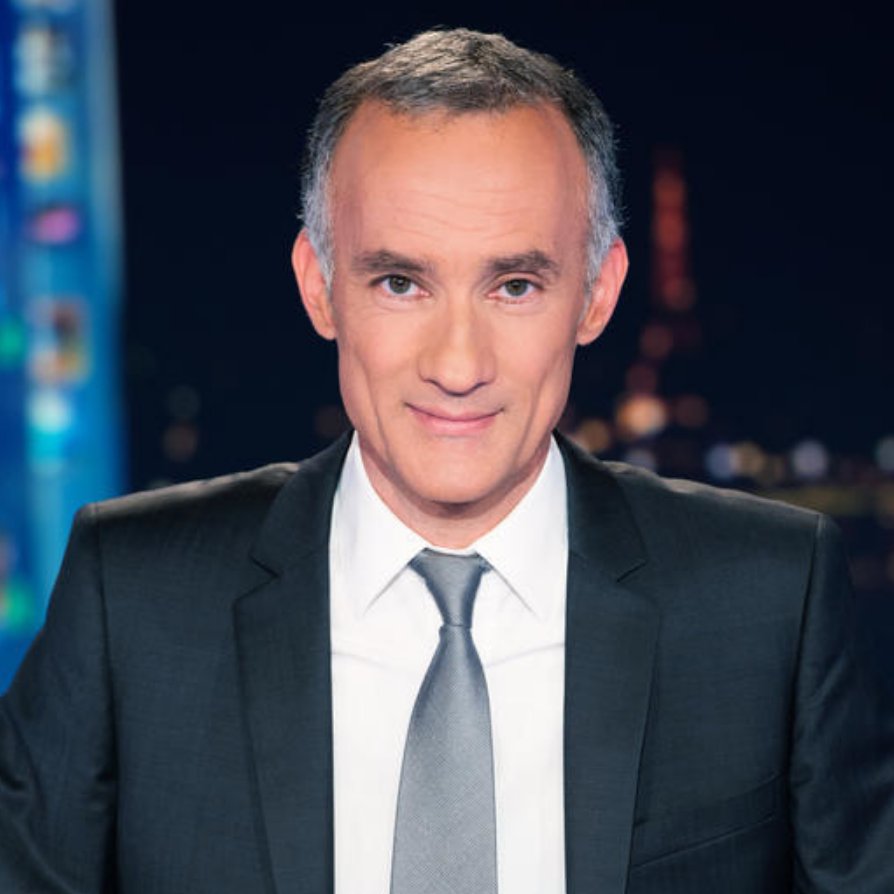 lachance_media's tweet photo. @GillesBouleau, présentateur et rédacteur en chef #LE20H de @TF1leJT, est parrain de @lachance_media et de sa promo 2020. Il échangera demain avec les étudiants lors de notre week-end national. Immense merci à nos partenaires, @GoogleNewsInit et @TF1Initiatives.
1/8 https://t.co/zlfdiW3vo5
