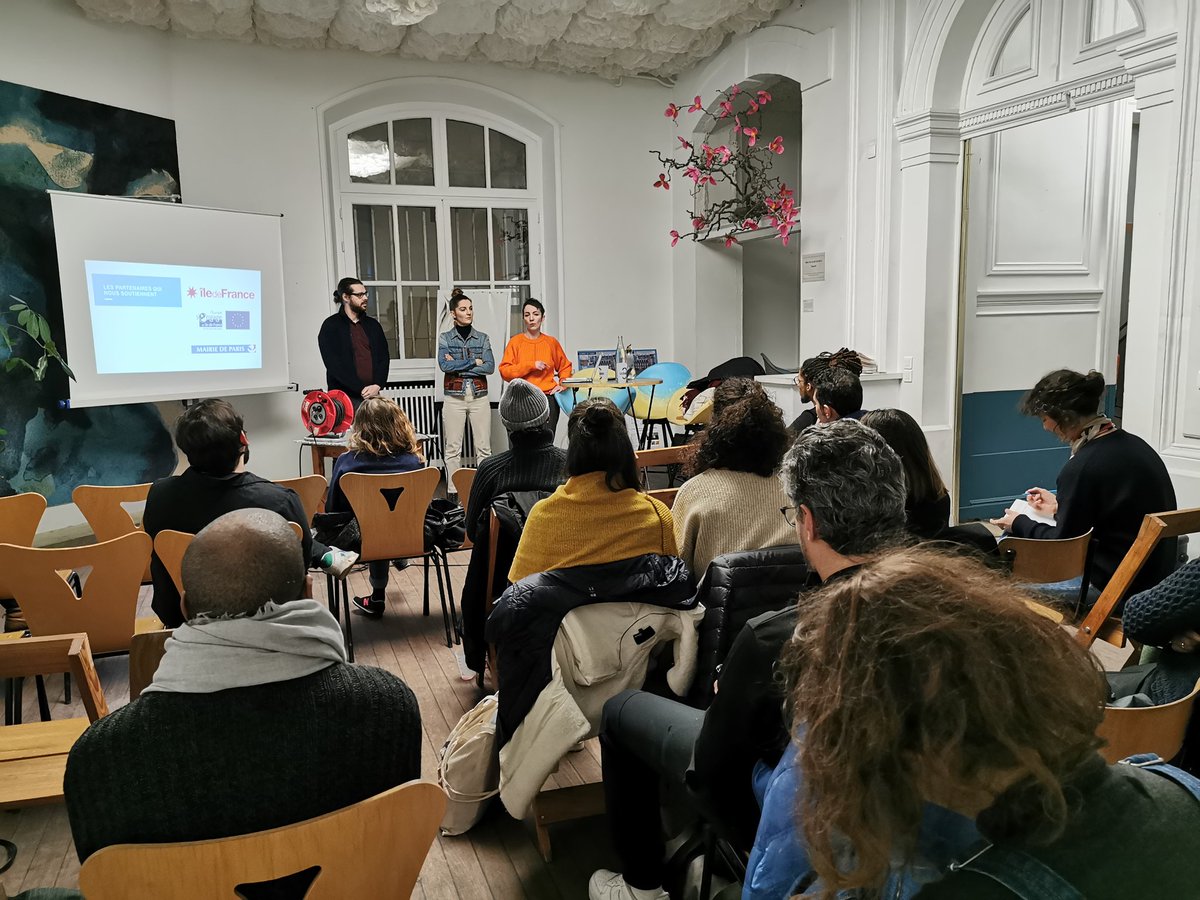 [LIVE]
Début du Feedback <a href="/Les_Canaux/">Les Canaux</a> avec les fondatrices de <a href="/desireefleurs/">Désirée Paris</a> Audrey et Mathilde et animée par notre conseiller Couveuses-Lab <a href="/BoissonYoann/">Yoann Boisson</a> ! 🙏 Un grand merci aux <a href="/Les_Canaux/">Les Canaux</a> pour l'organisation de cette conférence !