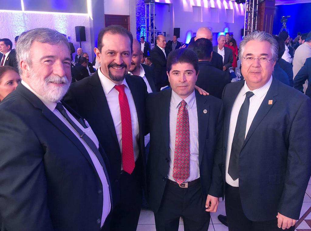 Comicij Jalisco presente en la Toma de Protesta del Ing. Bernardo Saenz como Presidente del XXVII Consejo Directivo del CICEJ. Deseamos el mayor de los éxitos para él y todo su equipo de trabajo.