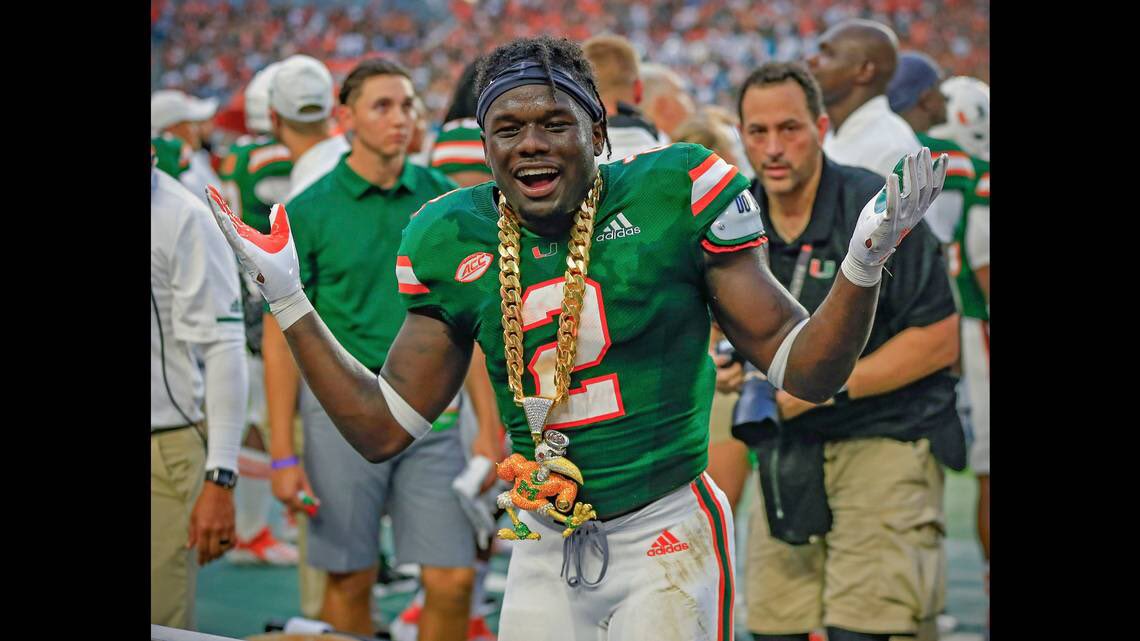 cedrick_hawkins's tweet photo. Blessed to receive an offer from the University of Miami 🙇🏽♂️💚🧡🤍#Theu @CanesFootball @Coach_MannyDiaz @Cocoa_Schneider @CoachBanda @Rivalsfbcamps @DemetricDWarren @247Sports @CertifiedDawgFB @flyboi624 https://t.co/r5vYu52xop
