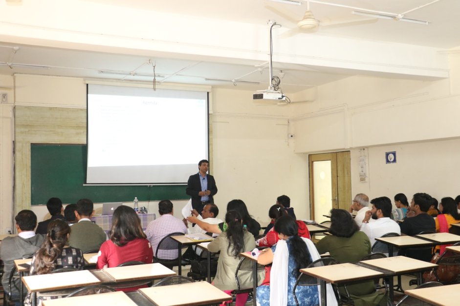 electronics_of's tweet photo. E&amp;TC Department organised an AICTE Sponsored FDP on “Machine Learning and Data Analytics” from 9th to 20th December 2019, coordinated by Prof. Dr. Shripad Bhatlawande. https://t.co/vBFdq8xYzt
