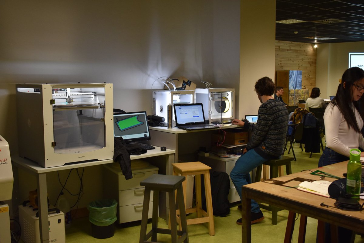 Bidasoaactiva's tweet photo. 🤖 ¡Esta tarde acércate a Irun Factory a conocer más sobre el apasionante mundo Maker! ¡Impresoras 3D, corte por láser, pizarra inteligente y mucho más!

🕙 15:00-19:00

https://t.co/3s4deiPbaQ https://t.co/U9DZQ0CPao