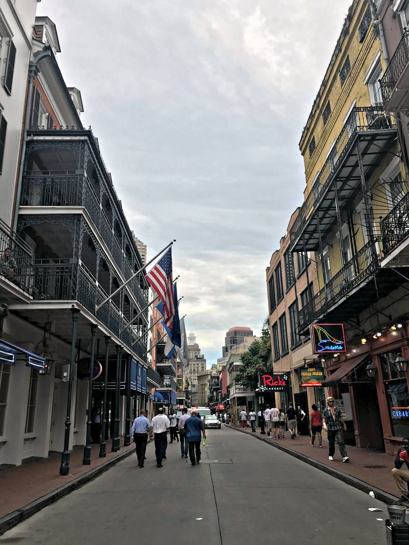 From the Archives! New Orleans Foodie Travel Guide buff.ly/2JrVwka <a href="/royalsonestanoh/">Royal Sonesta N.O.</a> <a href="/VisitNewOrleans/">Visit New Orleans</a> <a href="/felixsoysterbar/">Felix's Oyster Bar</a> <a href="/RevolutionNOLA/">Restrnt R'evolution</a> <a href="/centralgrocery/">Central Grocery</a> <a href="/JazzPlayhouse/">The Jazz Playhouse</a> <a href="/Commanders_NOLA/">Commander's Palace</a> <a href="/eatatstroch/">St. Roch Market</a> <a href="/feteaufete/">Fete au Fete StrEATery</a> <a href="/VesselNola/">VesselNOLA</a> <a href="/BrownButterEats/">Brown Butter NOLA</a>