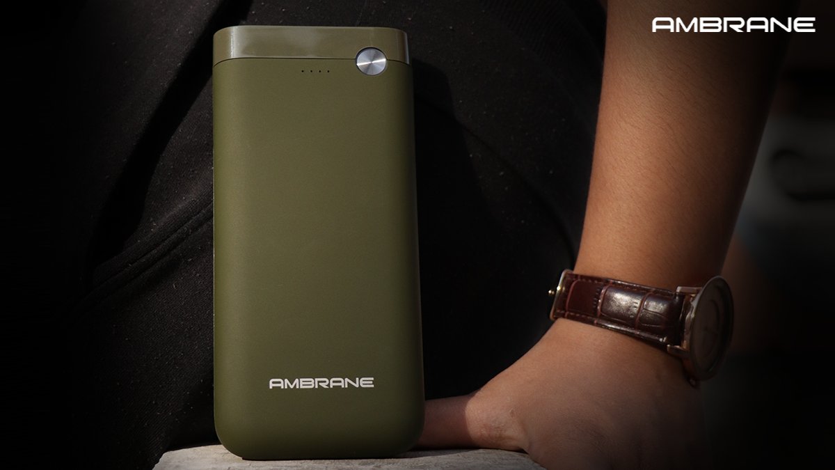 AmbraneIndia's tweet photo. Long Drives, Friends and my #AmbranePower Bank - Maaza ni life! Tag a friend with whom you want to create those memories!
#AmbranePowerBank #LightweightPower #PocketFriendly https://t.co/ZlJxF0LhLb
