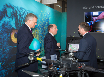 sdilondon's tweet photo. Put 3 - 5th March in your diary - #Security &amp; #Policing is THE official Government global security event held in #Farnborough - REGISTER FOR FREE - (Visitor criteria has been broadened for the 2020 event) https://t.co/wrYjCcJqla https://t.co/gTYHGBR6TZ