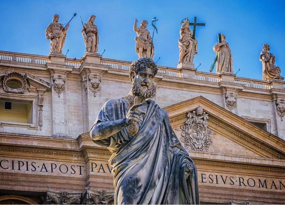 Pripimar's tweet image. Santo Tomás o también llamado "Tomás el dudoso" debido a que cuando escuchó por primera vez sobre la resurrección de Jesús, lo cuestionó, ganándose así este apodo.

Conoce más sobre este apóstol en el artículo de nuestra web mediante el enlace.
pripimar.com/santo-tomas/