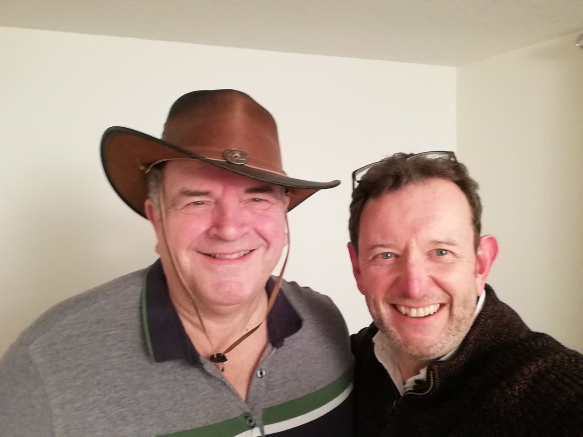 paulfearsphoto's tweet photo. Great to catch up with my good friend Ian Case and I can't wait to follow the stories of his #hatadventures as he embarks on his exciting new #narrowboat life! @NarrowboatTales https://t.co/C5TmtOi1HF