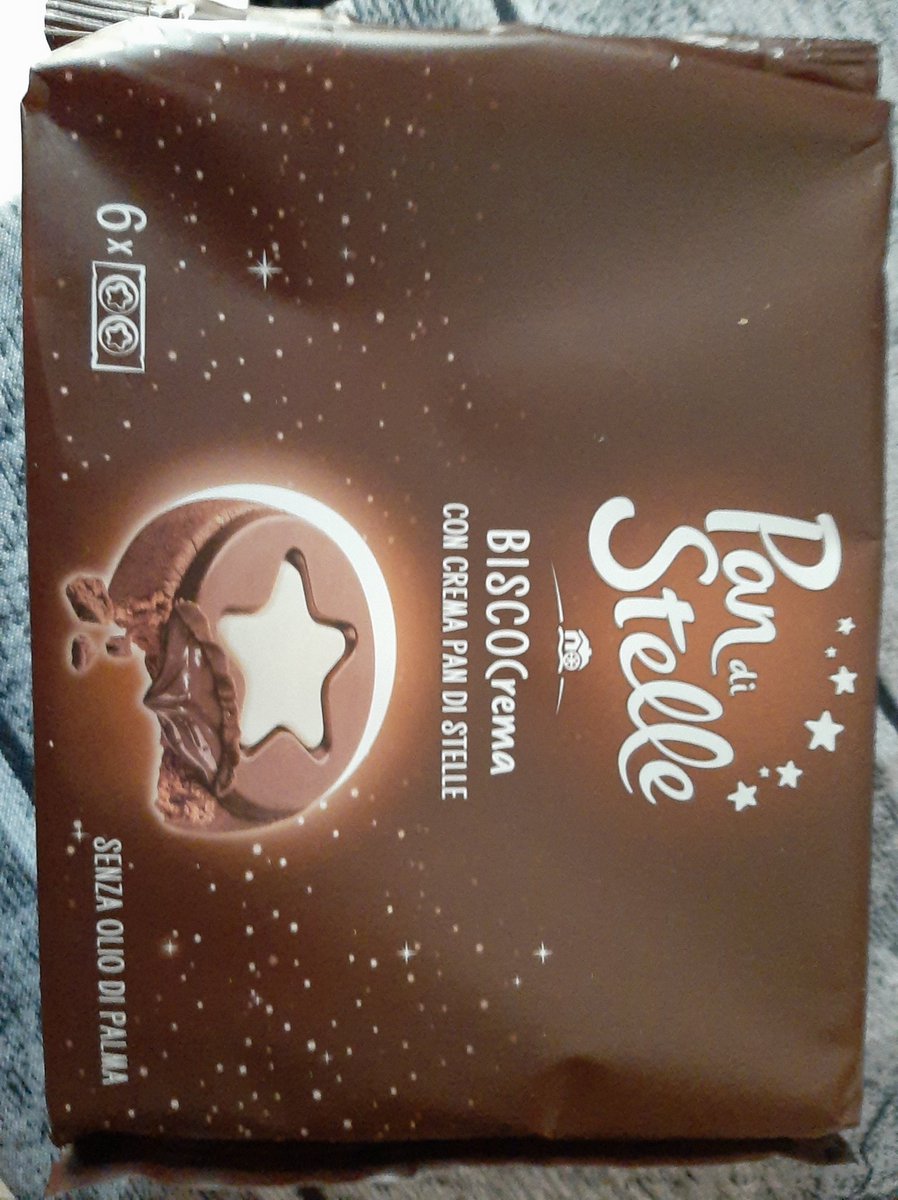 0Sucram's tweet photo. Cosa fai non gli provi! 🤣🤤🤤 #PanDiStelle #BiscoCrema https://t.co/stqWCgqlJB