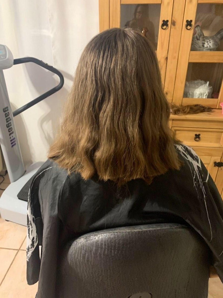 nfum_canterbury's tweet photo. Our lovely Sales Executive Jade, has donated her hair to the @LPTrustUK who provide real hair wigs for children and young people affected by childhood cancers. 💜 ✂️ 💇🏼♀️ #ThursdayThoughts #LPTrust #LoveRural https://t.co/dblA0kXt7g