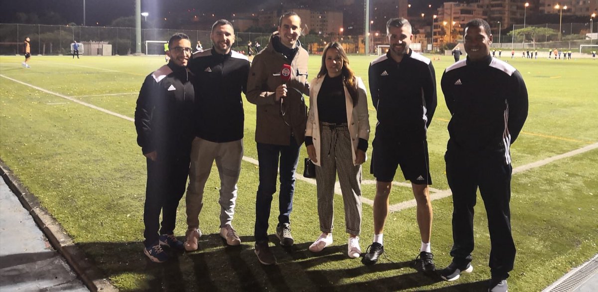 🎙️Turno para el <a href="/cdguiniguada/">GuiniguadaApolinario</a> en nuestra sección de fútbol base que tenemos todos los jueves en #ADiarioGC. 

⚽️El micrófono rojo se marcha hasta Las Rehoyas para contar la historia de un equipo de barrio que se está codeando con los grandes del fútbol base grancanario.