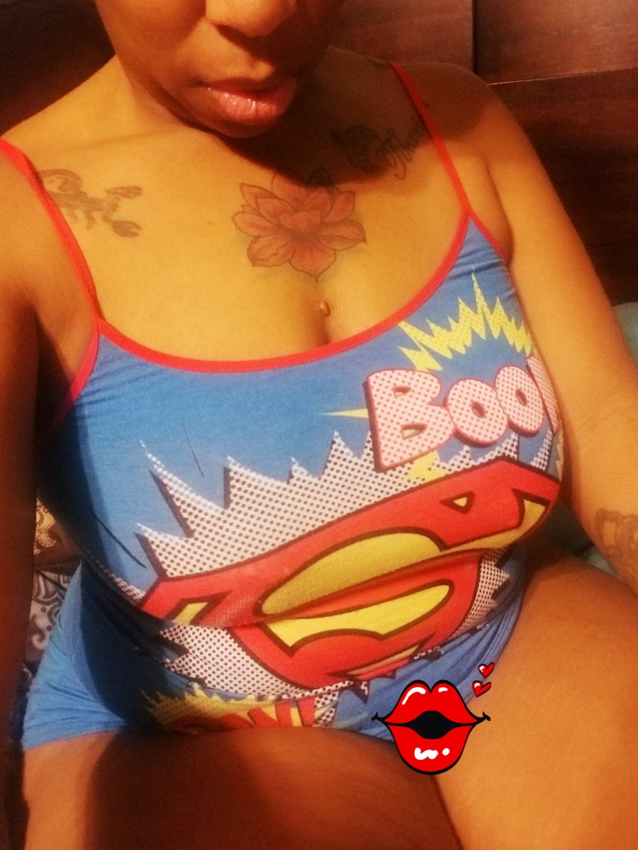CallMeSpicyRed's tweet photo. Before you try to DM me: Im a 2 in the face and I got rolls, stretch marks, and saggy tits 🤷🏾‍♀️ Sorry!😔 https://t.co/LHbzauKzAq