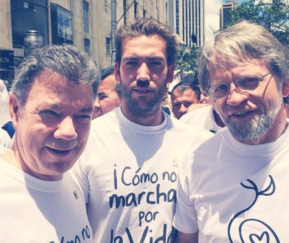 MartinSantosR's tweet photo. Enorme vacío dejará @AntanasMockus. Un gran hombre que dejó a un lado la rivalidad con JMS para acompañar un propósito más importante: la paz de Colombia. https://t.co/TeZ3tGIKRO