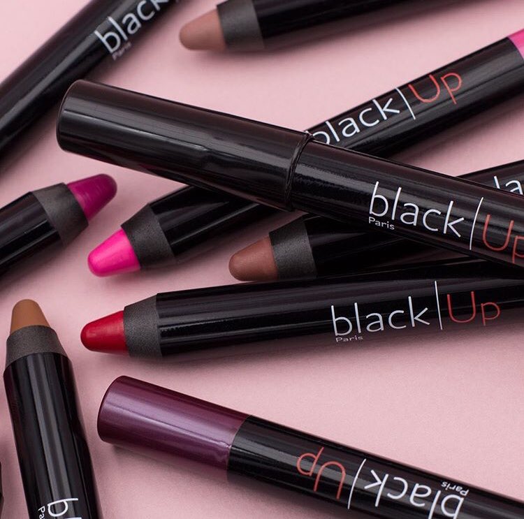 SamoryBeauty's tweet photo. Whether they are used as lip contours or all over the lips, these matte lip pencils leave long lasting results without drying out your lips.
Available @SamoryBeauty
#RwOT #beauty #blackup #samorybeauty https://t.co/gPHJbukjXC