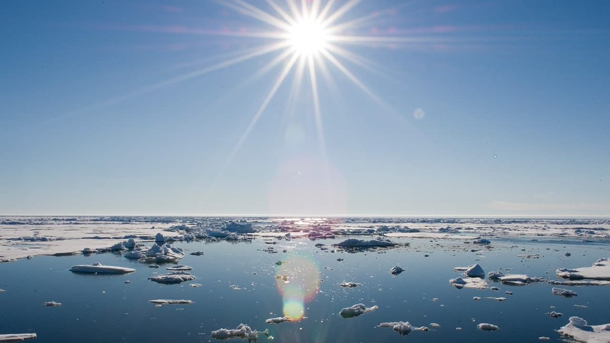FlClimatePledge's tweet photo. 9 out of the 10 warmest years recorded have occurred since 2005. 97% of climate scientists agree this was caused by humans. It's time to take the pledge. #ThursdayThoughts
#SignthePledge #FLClimatePledge https://t.co/hJmQxYVGdQ
