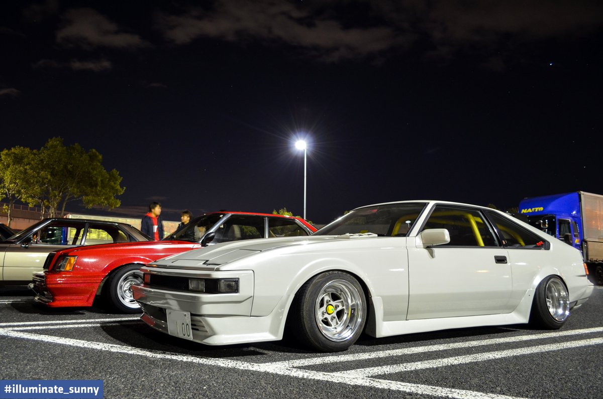 illuminatesunny's tweet photo. CelicaXX &amp; GX61
2019年11月 三重県某PA
#illuminate_sunny #Toyota #ToyotaCelica #ToyotaCelicaXX #CelicaXX #トヨタ #トヨタセリカ #トヨタセリカXX #セリカXX #GA61 #MA61 #TOYOTAMark2 #Mark2 #GX61 #マーク2 #イーグルマスク  #旧車 #JDM #Shakotan #シャコタン https://t.co/lPRxLbMNpr
