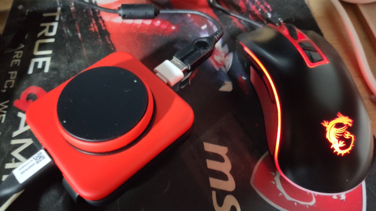 しんーーご On Twitter Nrealのデブコンの後ろにusb Bが空いてるかと言うとマウスが繋がる これでandroid画面普通に触れる