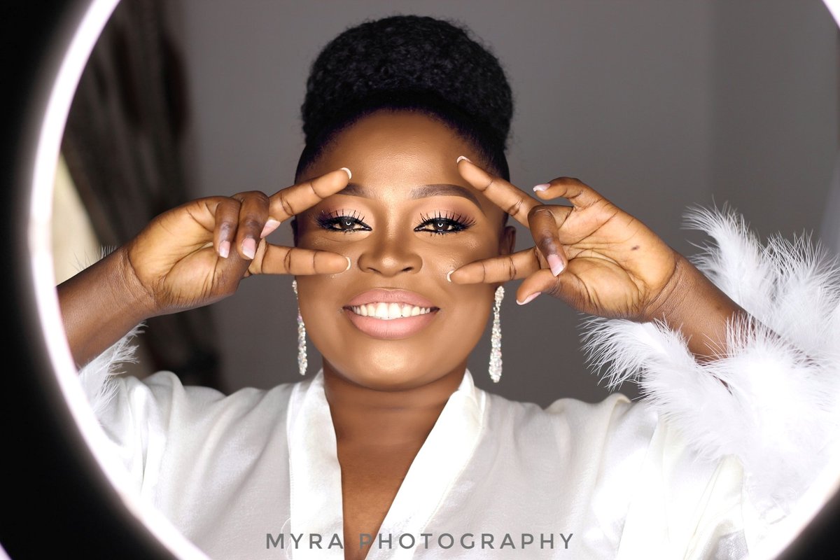 sfeerphotograph's tweet photo. Happy brides are the prettiest 😍

#myraphotography #weddingphotographer #femalephotographer https://t.co/FiJSyw3I9I
