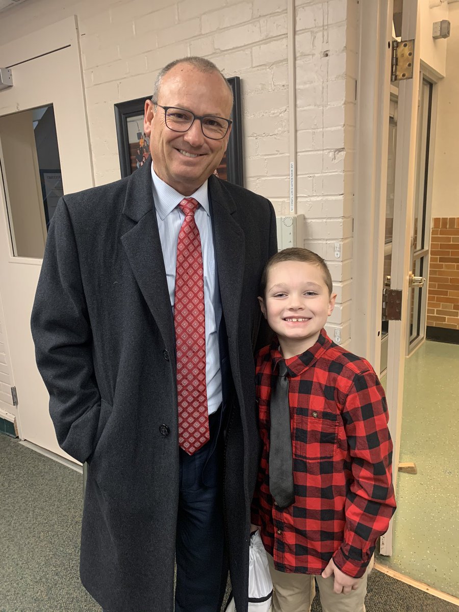 Superintendent Hougland is ready for a busy day with Dr. Clendening!  #RamblerPride #PTOChiliSupperExperience #ThankYouDrC <a href="/fcssuper2011/">David Clendening</a> <a href="/myfcs/">Franklin Schools</a>