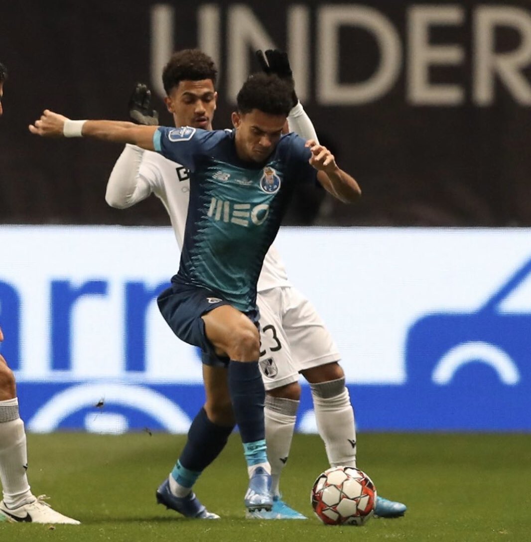 passionsportm's tweet photo. Una nueva final para nuestro crack @LuisFDiaz19 🔝
En esta oportunidad jugará la final de la copa de la liga de Portugal 🇵🇹 y con esta sumaría 7 finales en menos de 3 años. #TalentoPSM 💪🏽 https://t.co/8L3dQiEm4Y