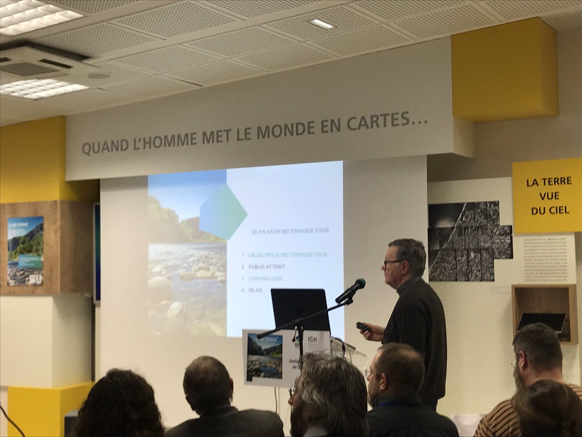 IGNFrance's tweet photo. Diffusion en #opendata de la #BDTOPAGE des sa sortie. Diffusée par le @Sandre_Eau. Première édition prévue pour février 2020 en format SIG Shapefile, GeoJSON et GeoPackage. https://t.co/YaWgOiYXGG