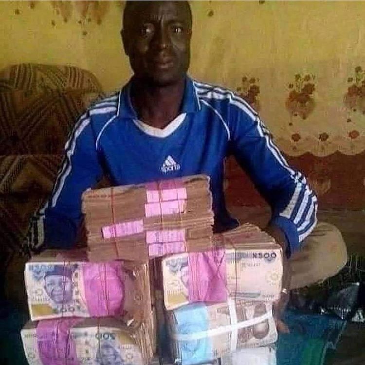 MatchFixing4's tweet image. Never you stop believing in you even when you sometimes doubt what you are doing, people may call you stupid but continue fighting, a bricklayer today can become a millionaire, it is what it is, LIFE! Congratulations sir!