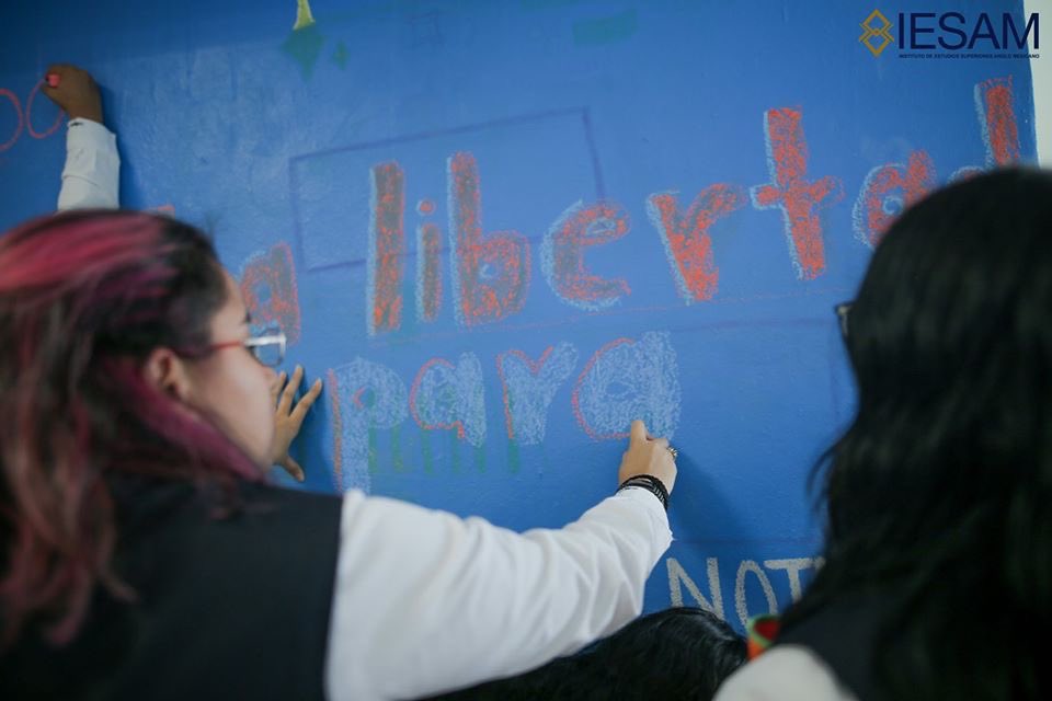 IESAMmx's tweet image. Como parte de las actividades de la semana de la lectura, nuestros alumnos de #IESAM participan en el &quot;Taller escritura creativa&quot; diseñado e impartido con la finalidad de adquirir bases que fortalezcan la importancia de la lectura y redacción en su formación profesional. #Coatza