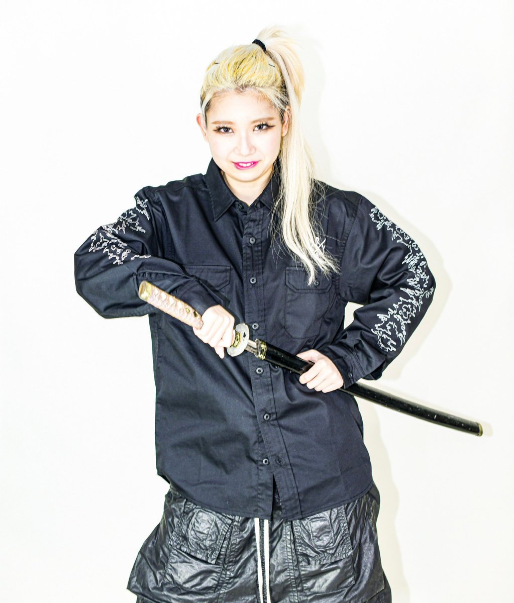KRY_official_'s tweet photo. 【BLACKsht】
25日21時より発売予定

 黒ワークシャツ
各サイズ2名、合計6名様へプレゼント🎁

リツイート&amp;フォローで応募完了◎
〆切は25日18時まで✔︎ https://t.co/aCTSnhwzU9