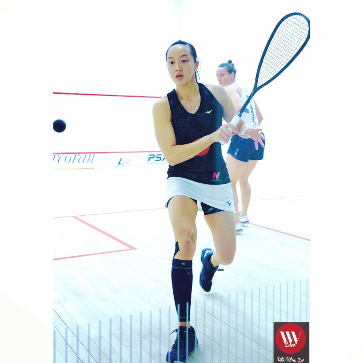 WeeWernLow's tweet photo. Pleased to get away with a 3-0 against home favorite Haley Mendez here in Brooklyn Heights last night. Day off today and will be playing US Number 1, Amanda Sobhy on Friday! ๐ช๐ป๐ฒ๐พ #wwl #airasia #nusmetro #headsquash #mizuno #polar #bauerfeind #atftape https://t.co/CIV0woJKcl