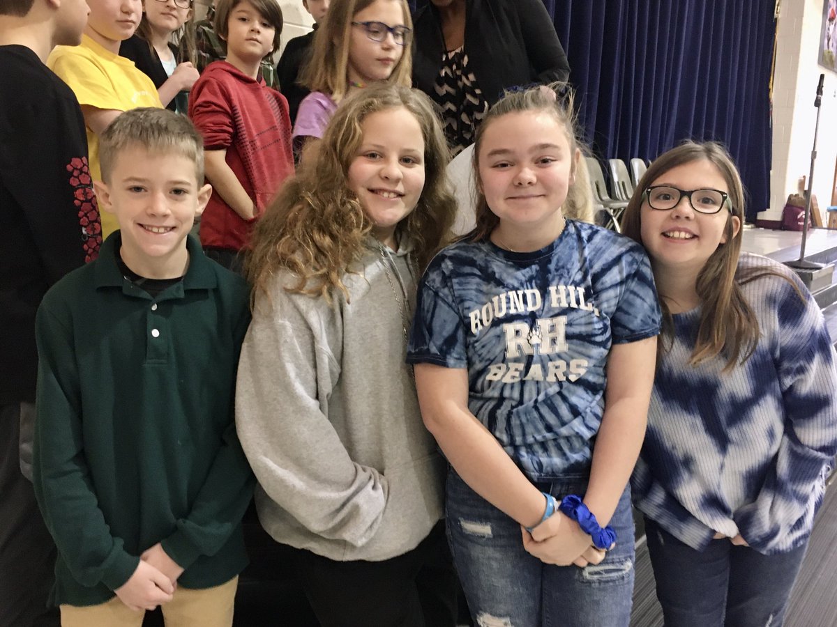 Good Luck to our class spelling bee winners today!! So excited for them! ⁦<a href="/RoundHillES/">Round Hill Elem</a>⁩ #spellingbee