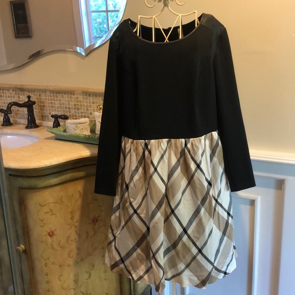 So good I had to share! Check out all the items I'm loving on @Poshmarkapp #poshmark #fashion #style<a href="/tag/fashion"class="tags"><span>#fashion</span></a><a href="/tag/shopmycloset"class="tags"><span>#shopmycloset</span></a><a href="/tag/style"class="tags"><span>#style</span></a><a href="/tag/poshmark"class="tags"><span>#poshmark</span></a><a href="/tag/kensie"class="tags"><span>#kensie</span></a>